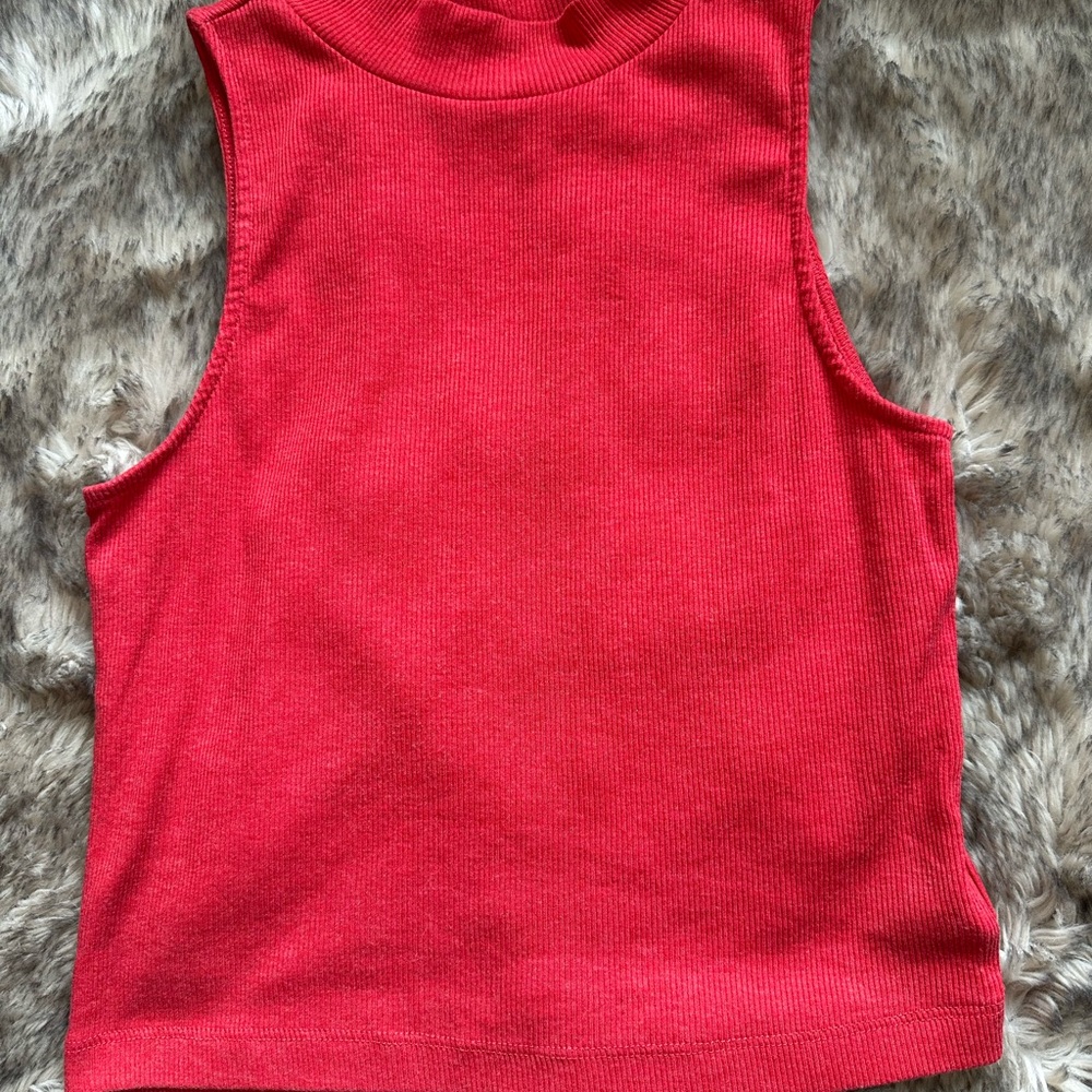 H&M Red Ribbed Crop Top